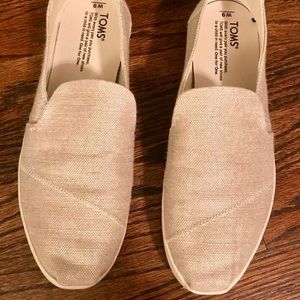 Tom’s Gold Shimmer Flats